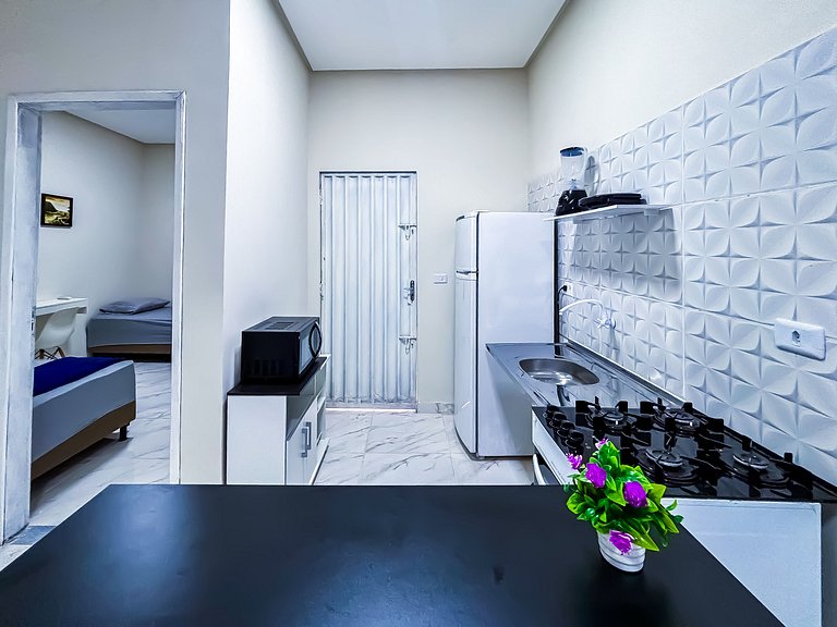 Apê 04 com Wi-fi I A/C a 2 min. do Shopping