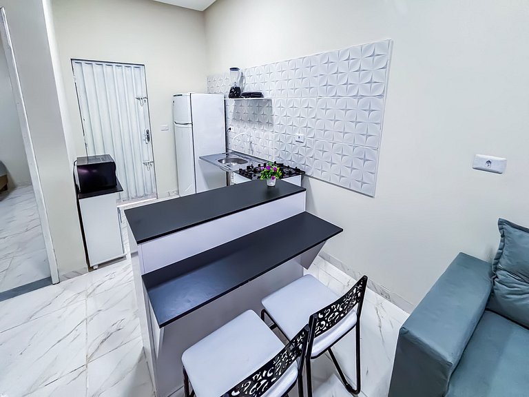 Apê 04 com Wi-fi I A/C a 2 min. do Shopping