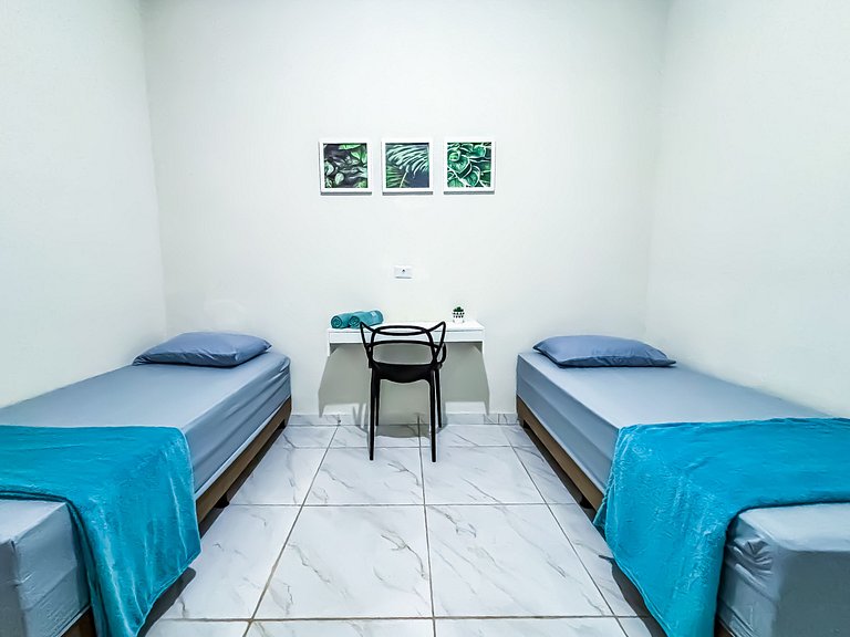 Apê 01 com Wi-fi I A/C a 2 min. do Shopping