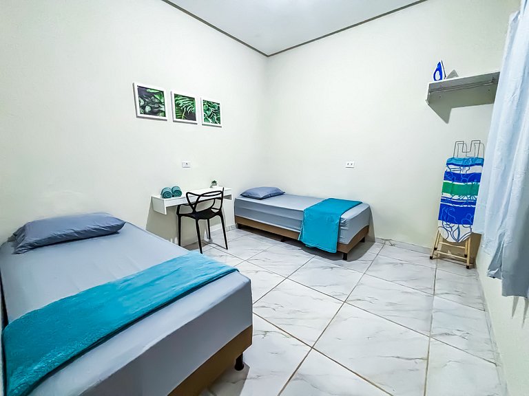 Apê 01 com Wi-fi I A/C a 2 min. do Shopping