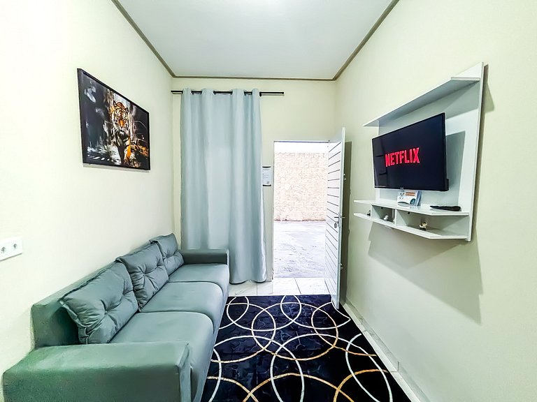 Apê 01 com Wi-fi I A/C a 2 min. do Shopping