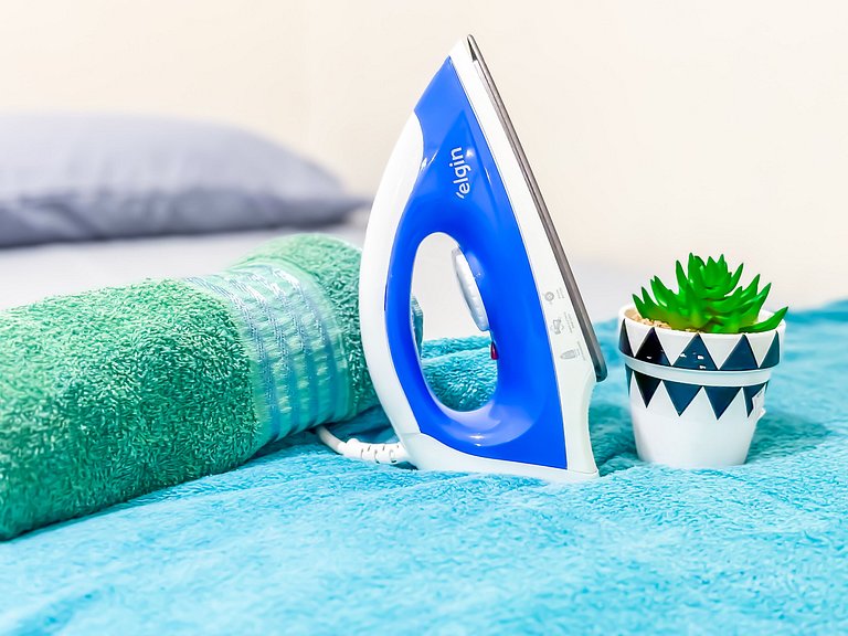 Apê 02 com Wi-Fi I A/C a 2 min. do Shopping