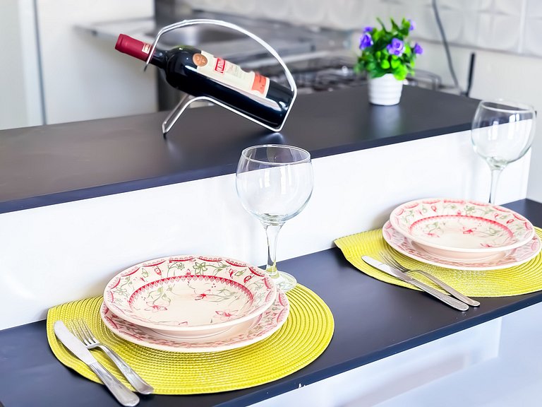 Apê 02 com Wi-Fi I A/C a 2 min. do Shopping