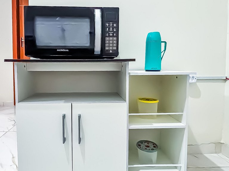 Apê 02 com Wi-Fi I A/C a 2 min. do Shopping