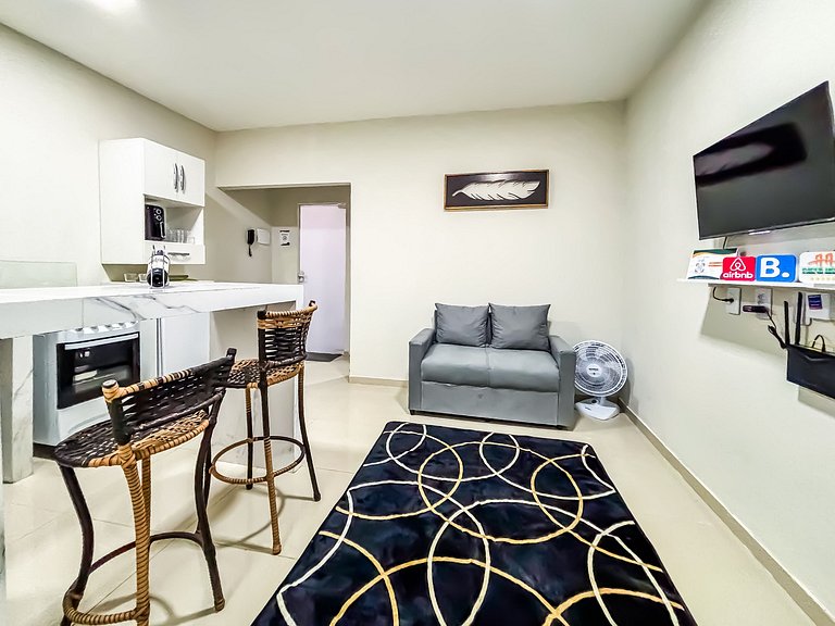 Apê 01 com Wi-Fi I A/C a 3 min. do Mix Mateus